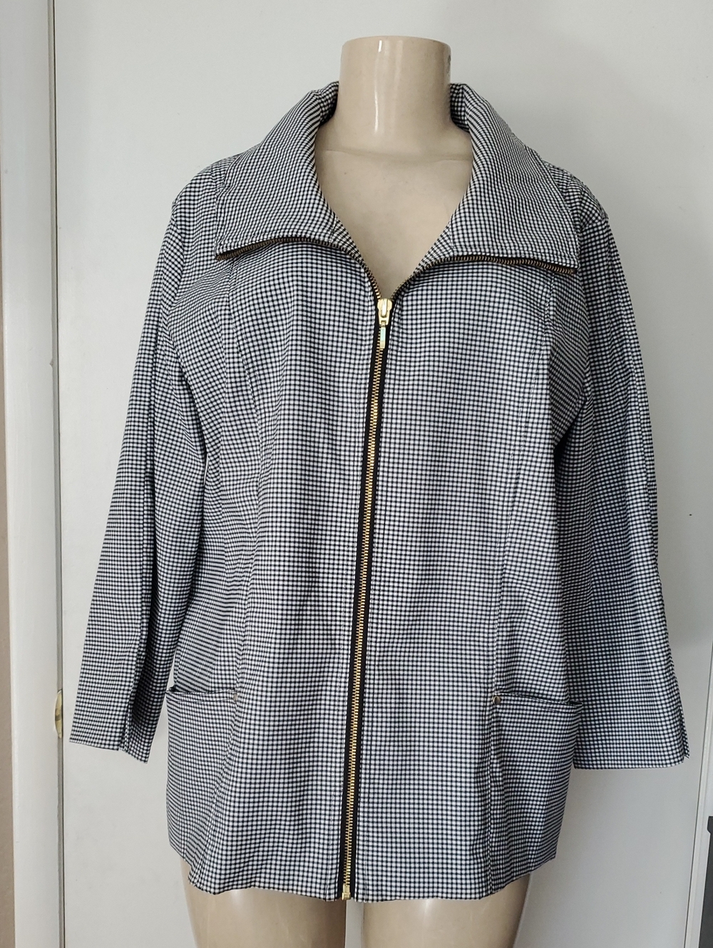 Attyre Black and White Houndstooth Zip Jacket with Gold Hardware